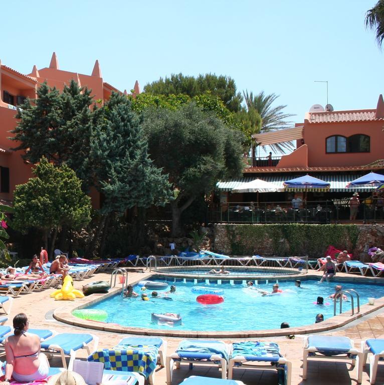 Отель Bahia Park Cala En Porter  Экстерьер фото